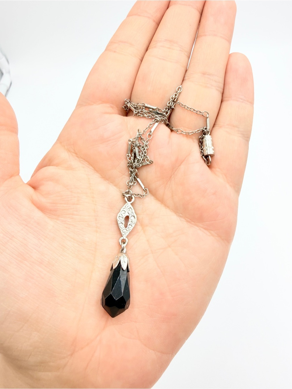 Vintage Black Faceted Drop Pendant Necklace